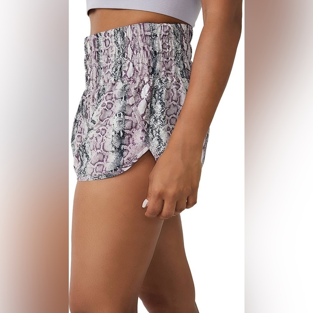 FP Movement Women's The Way Home Printed Shorts size medium - Picture 2 of 10